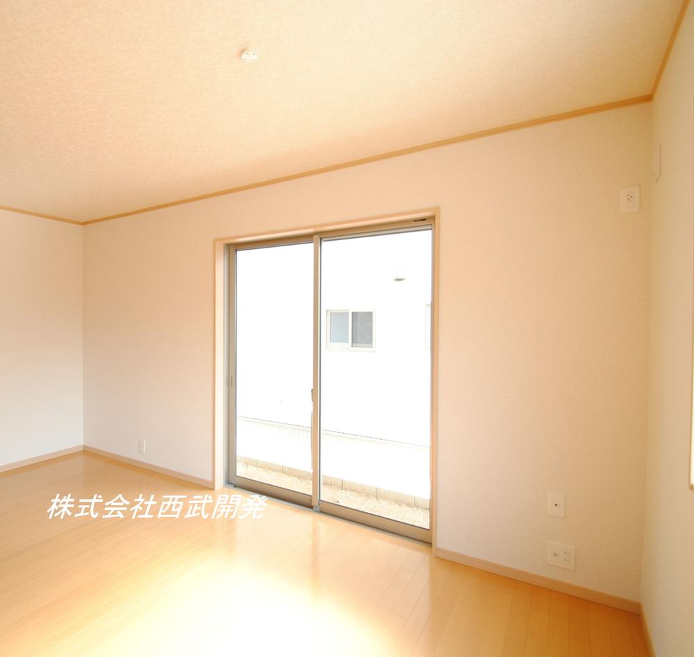 Same specifications photos (living). (1 Building) same specification wallpaper, Floor coverings, etc. are subject to change.