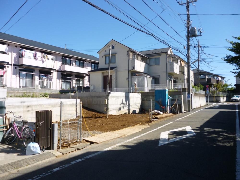 Local photos, including front road. Local (September 2013) Shooting