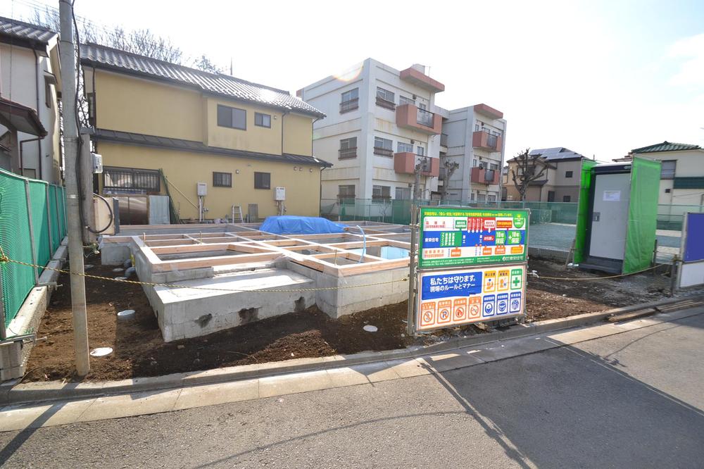 Local photos, including front road. Local (January 2014) Shooting