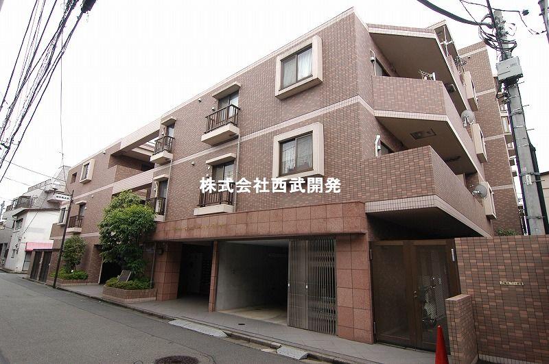 Local appearance photo