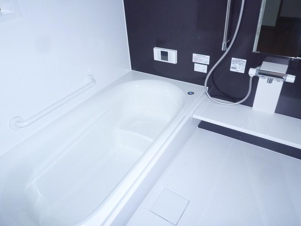 Bathroom. Sales Local: bathroom