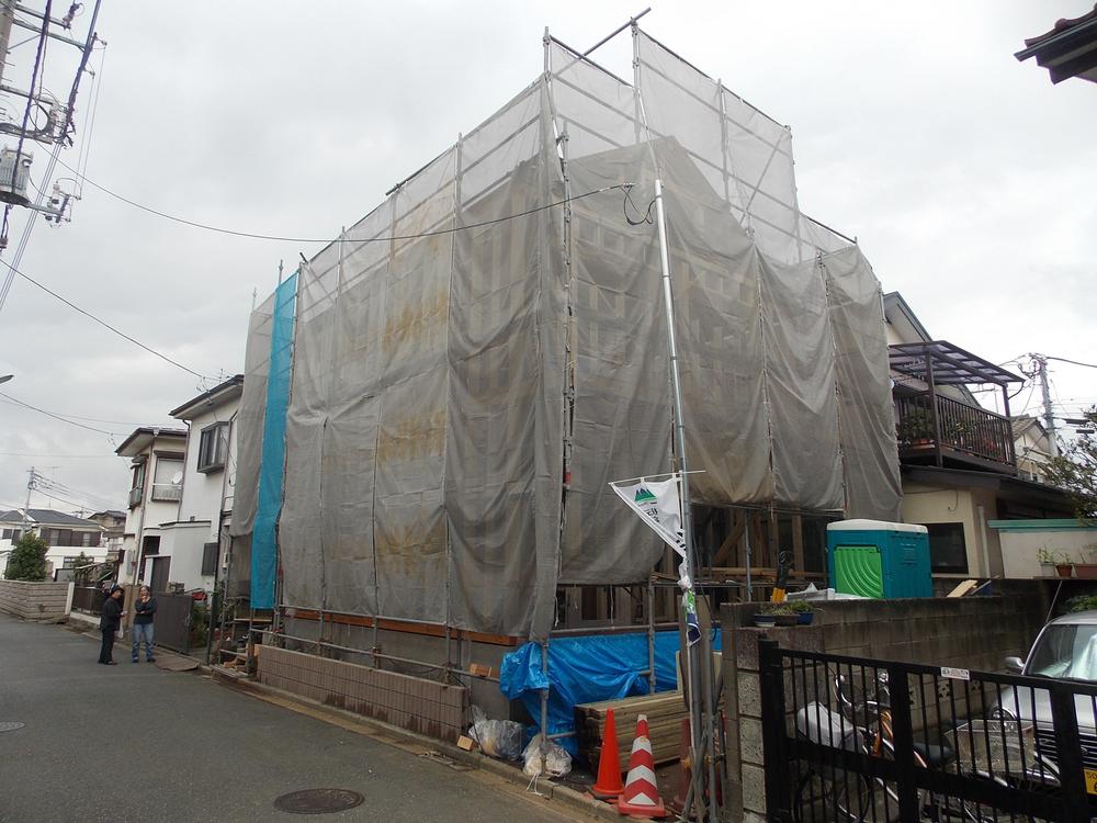 Local appearance photo. Local shooting