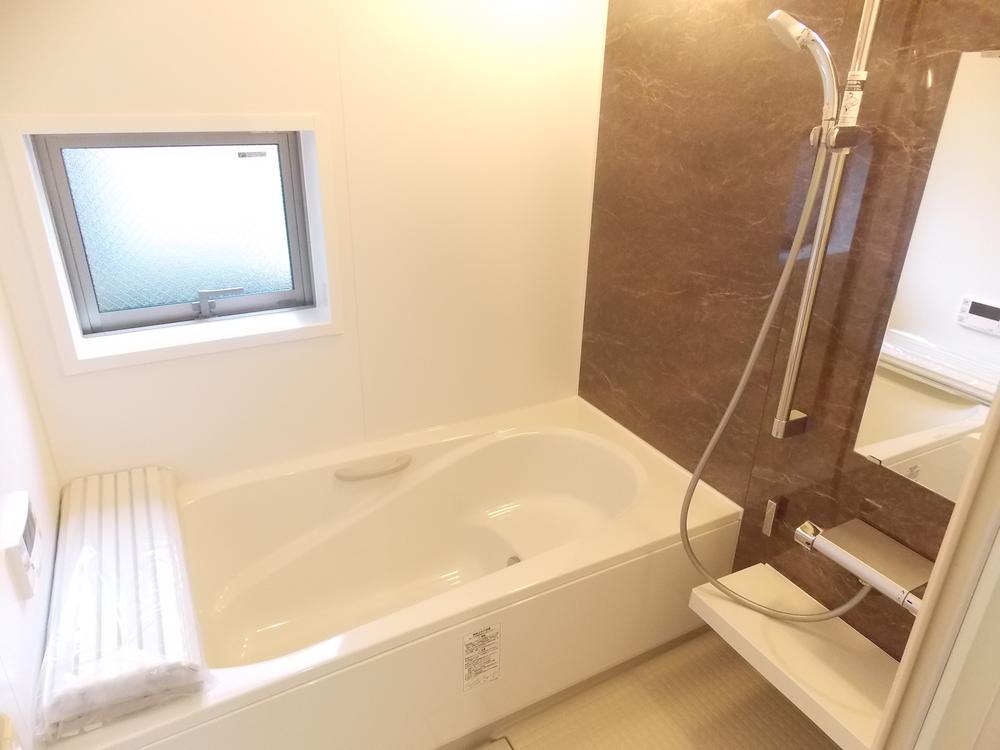 Same specifications photo (bathroom). The company construction cases