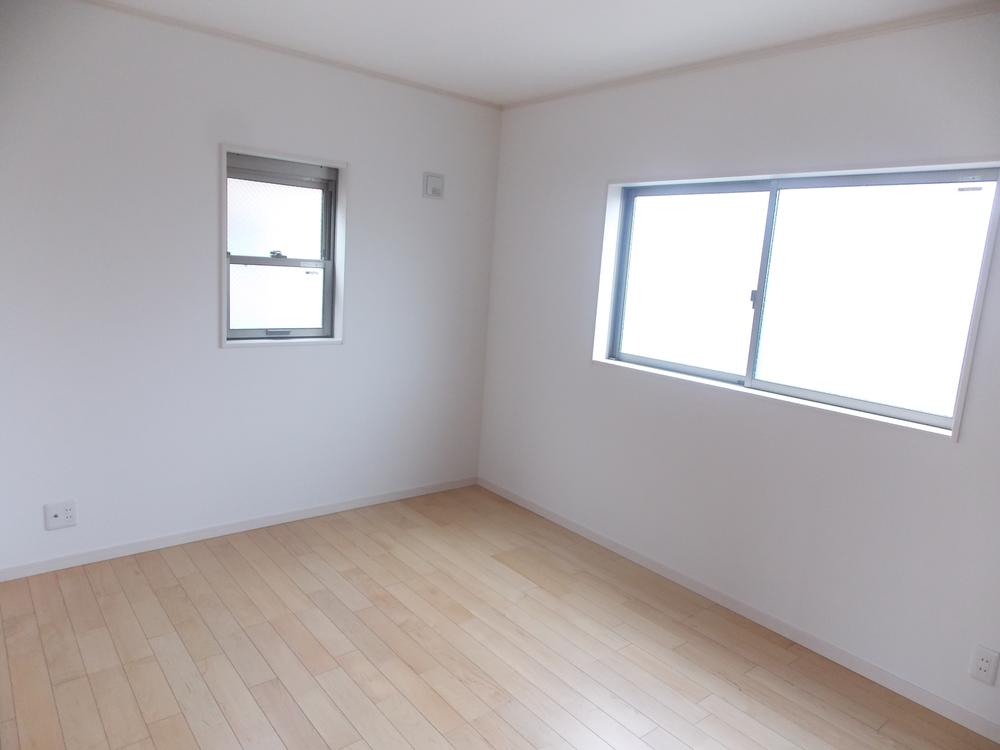 Non-living room. The company construction cases