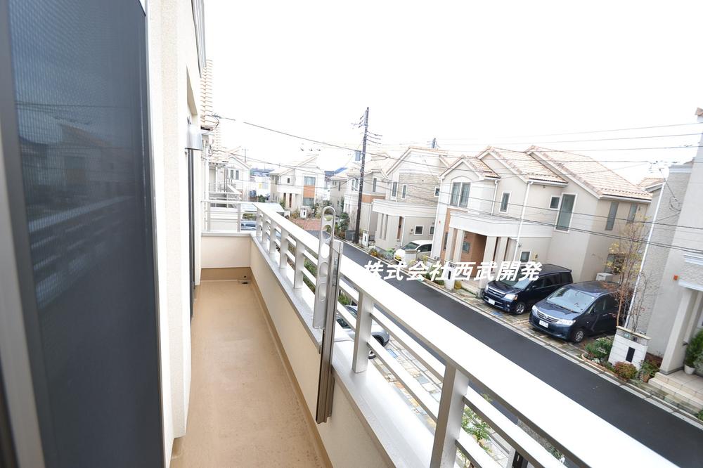 Balcony. 25 Building