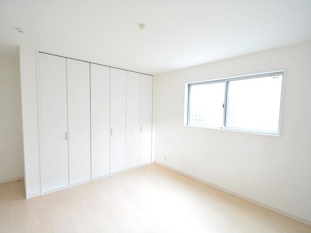 Non-living room. 8.4 Pledge of Western-style is ideal for the main bedroom in the southeast direction (December 2013) Shooting