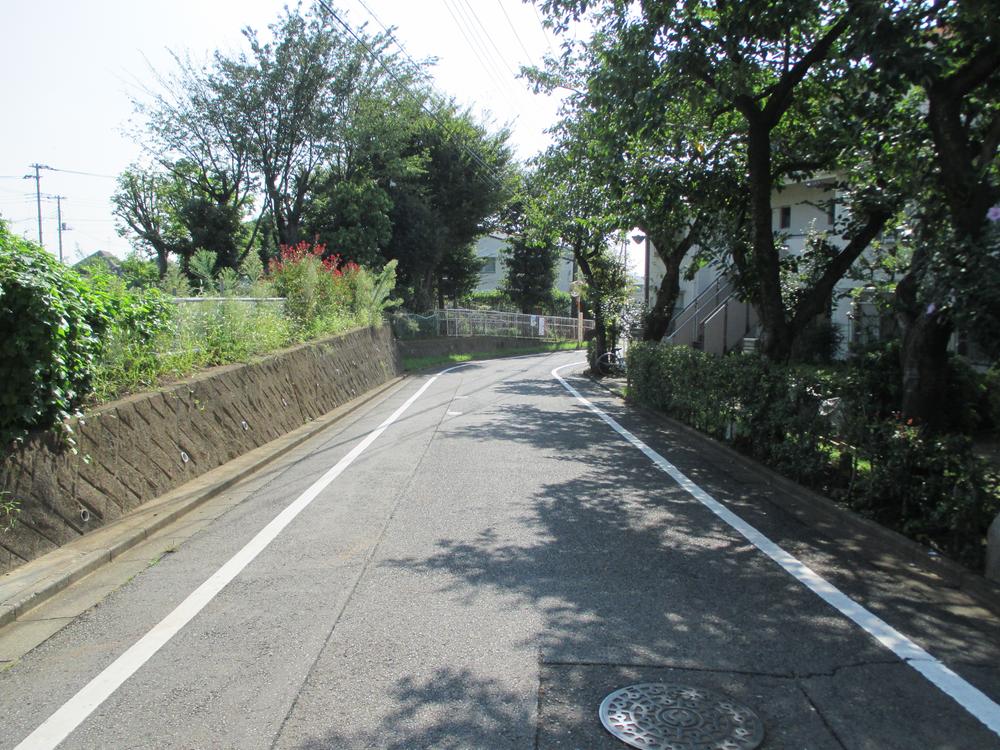 Local photos, including front road. Local (September 2013) Shooting