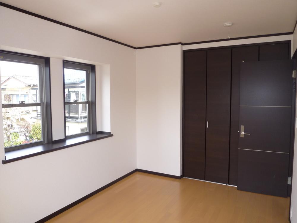 Same specifications photos (Other introspection). Same specifications