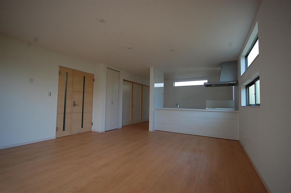 Living. Local (11 May 2013) Shooting