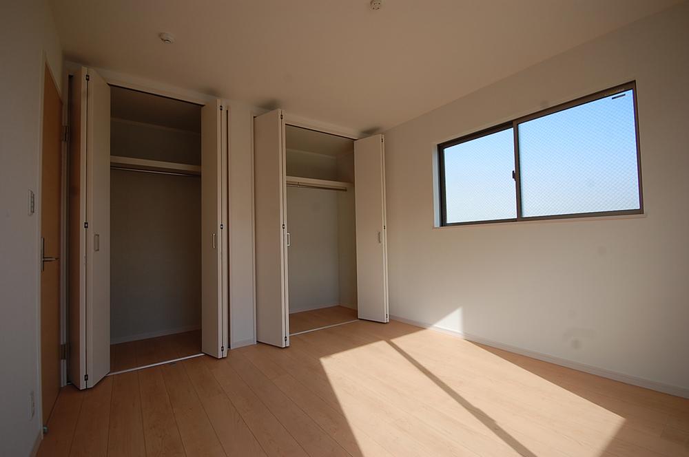 Receipt. Local (11 May 2013) Shooting