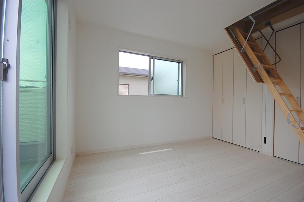 Same specifications photos (Other introspection). Example of construction