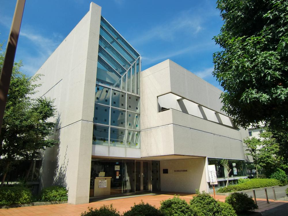 library. Higashiyamato 175m to Library