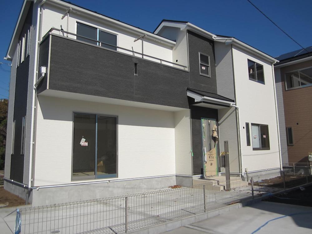 Local appearance photo. 1 Building appearance