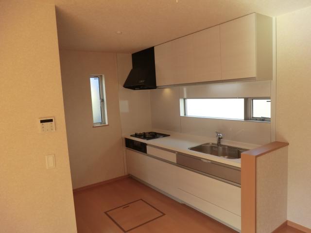 Kitchen. 5 Building Kitchen