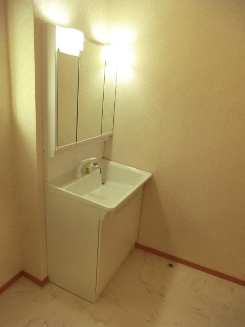 Bathroom. 5 Building bathroom