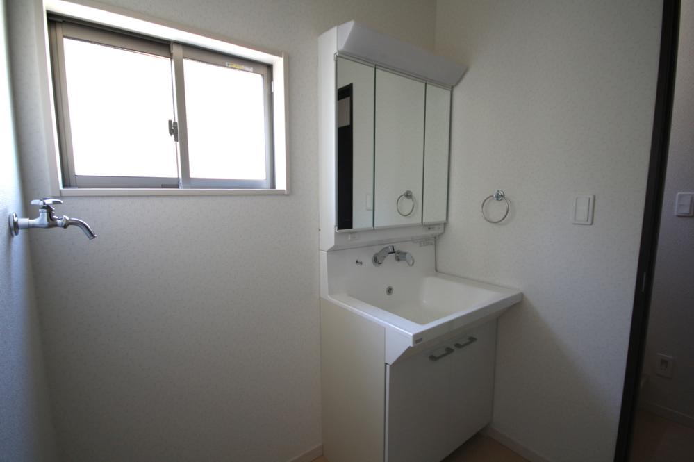 Same specifications photos (Other introspection). Example of construction