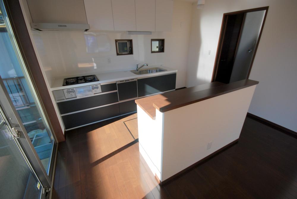 Kitchen. Local (11 May 2013) Shooting