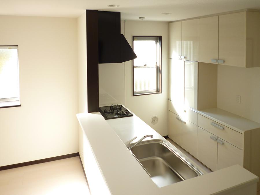 Kitchen. Indoor (11 May 2013) Shooting