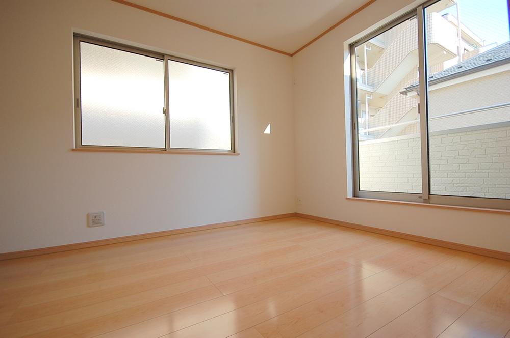 Same specifications photos (Other introspection). The company construction cases