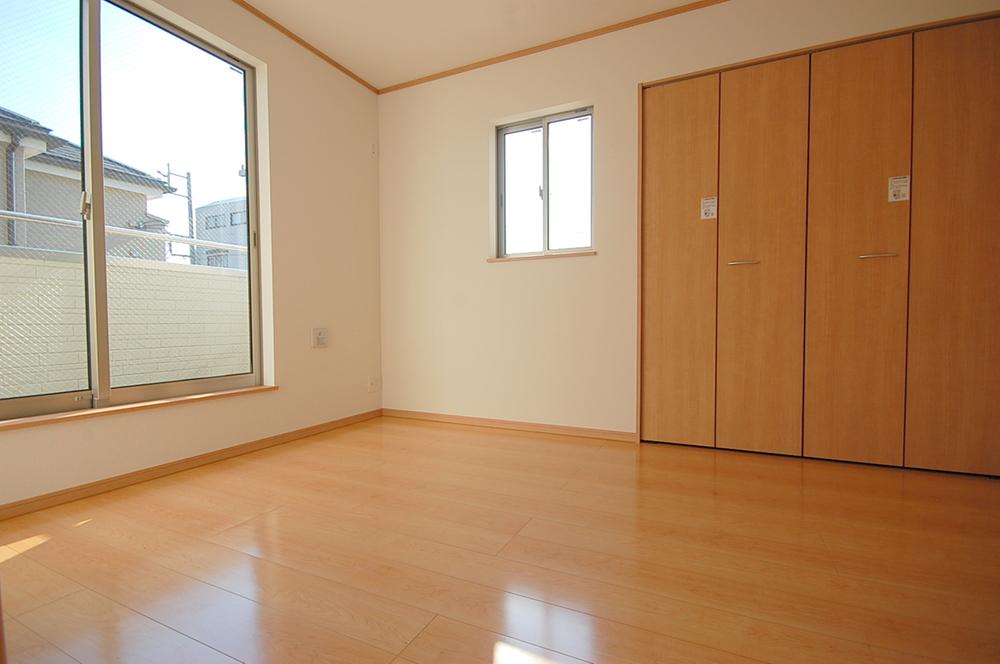 Same specifications photos (Other introspection). The company construction cases