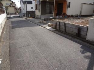 Local photos, including front road. Local (April 2013) Shooting