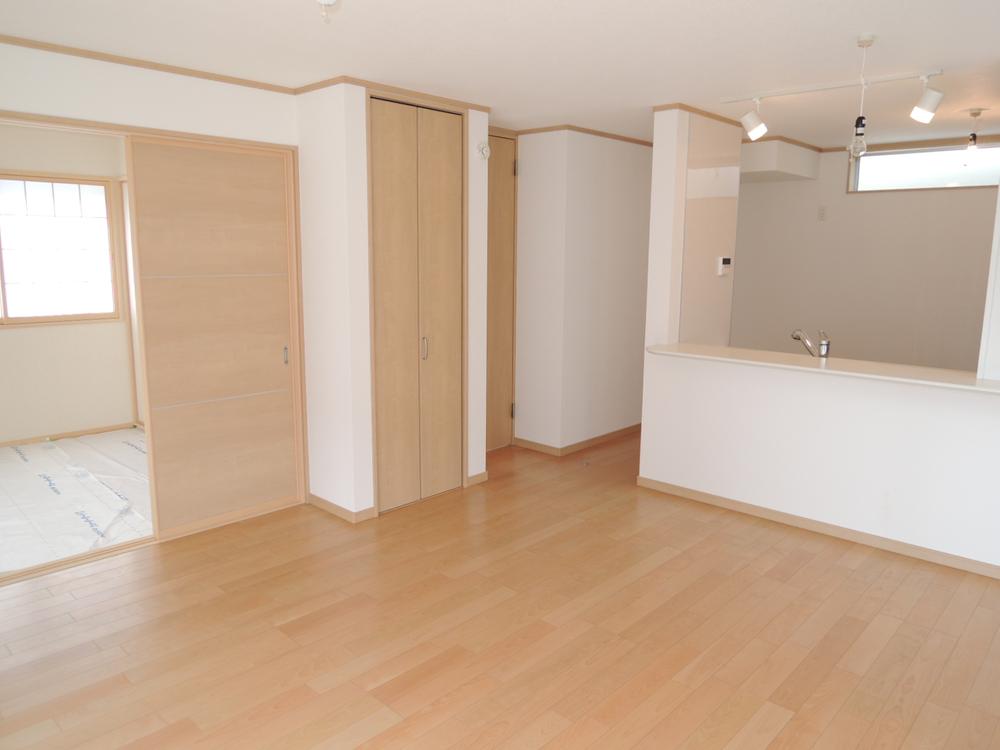 Same specifications photos (living). LDK (same specifications)