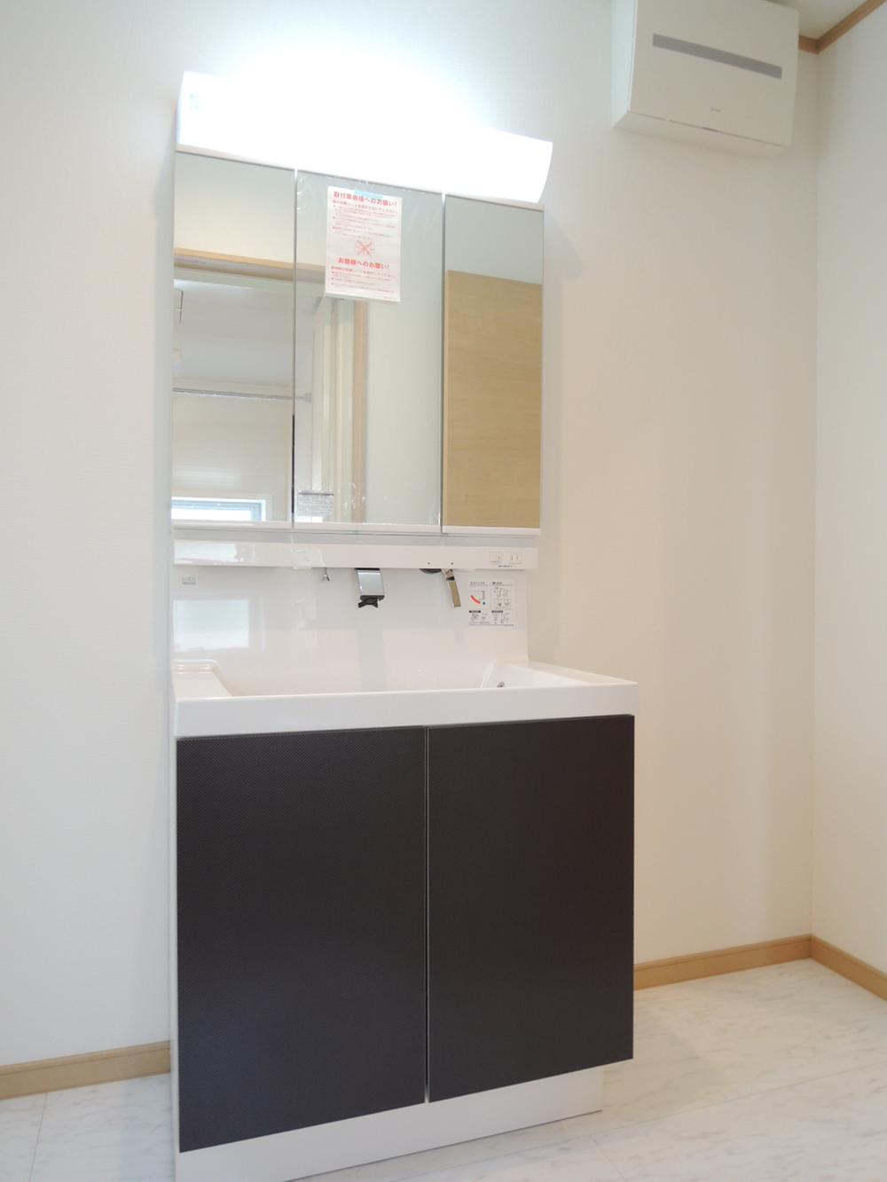 Same specifications photos (Other introspection). Vanity (same specifications)