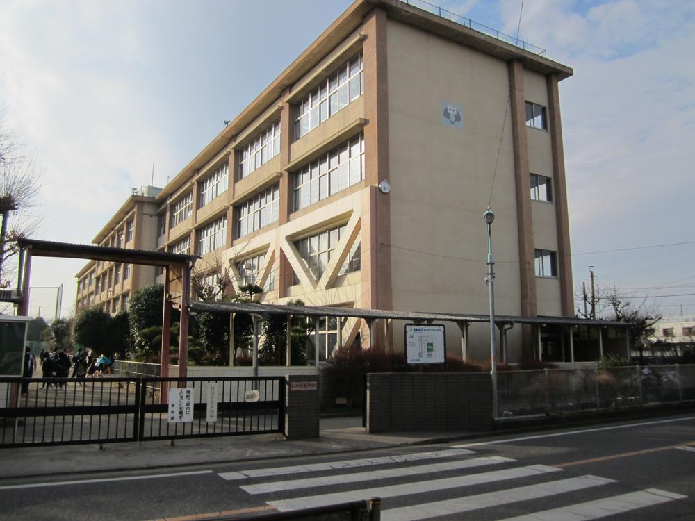 Junior high school. Higashiyamato 900m to stand third junior high school