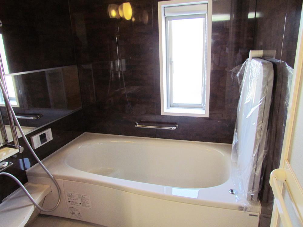 Same specifications photo (bathroom). Same specifications