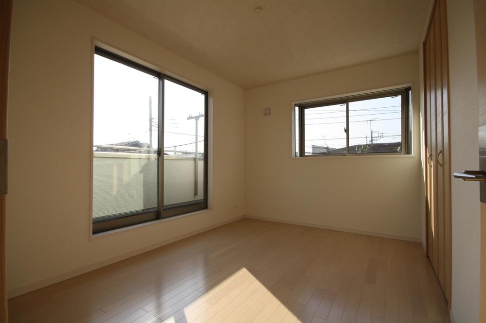 Same specifications photos (Other introspection). Indoor same specifications