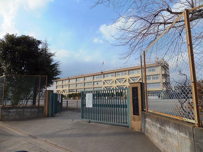 Primary school. Higashiyamato Municipal tenth 851m up to elementary school