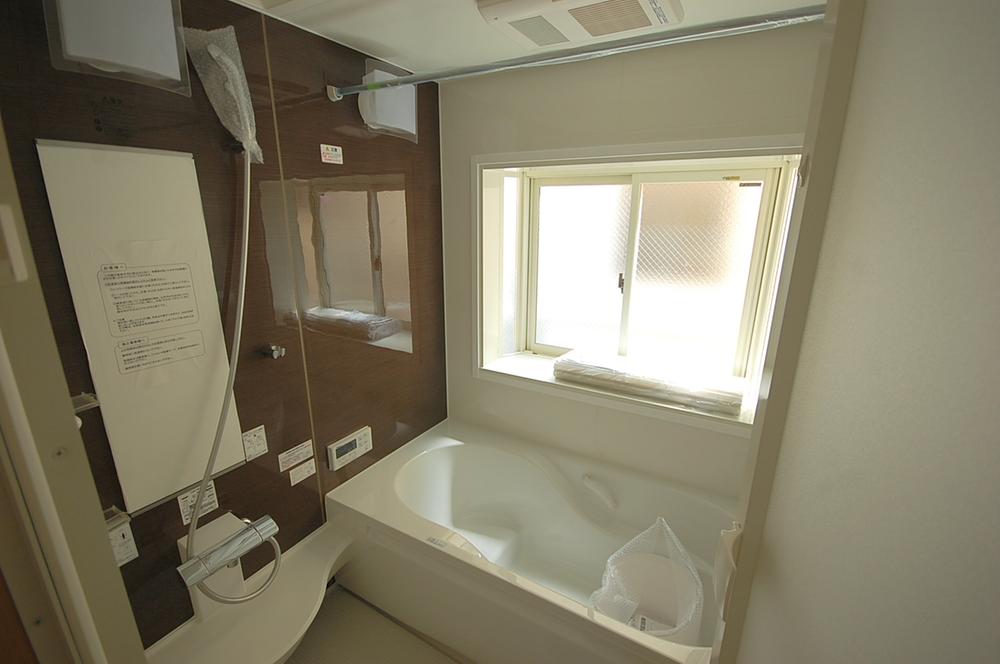 Bathroom. Indoor (10 May 2013) Shooting