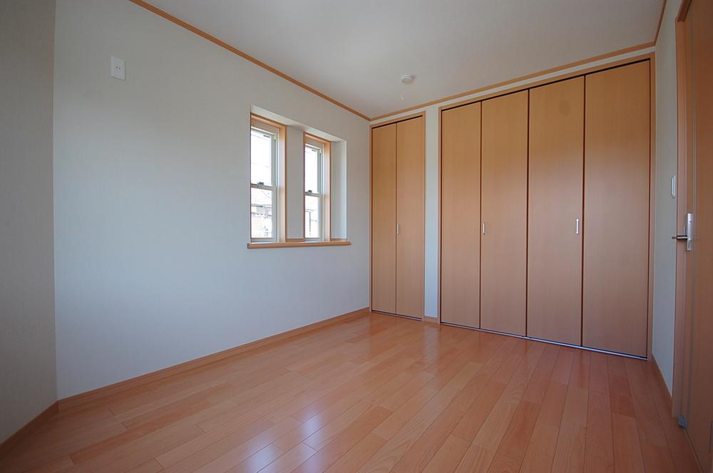 Non-living room. Indoor (10 May 2013) Shooting