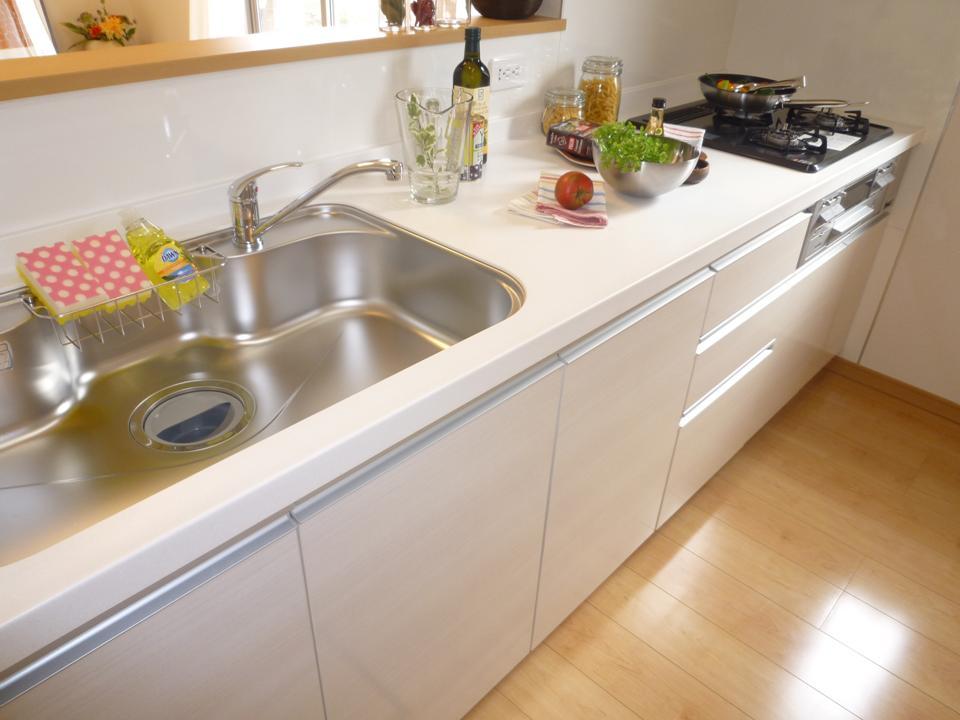 Same specifications photo (kitchen). Same specifications