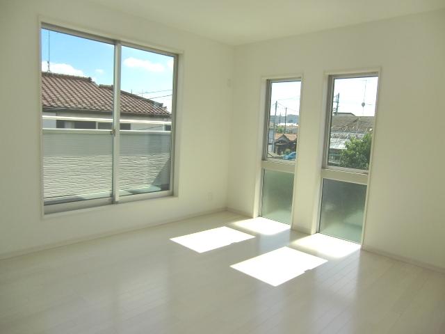 Same specifications photos (Other introspection). Seller construction cases