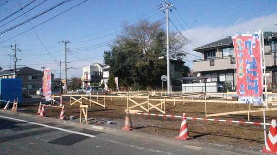 Local photos, including front road. Local Photos