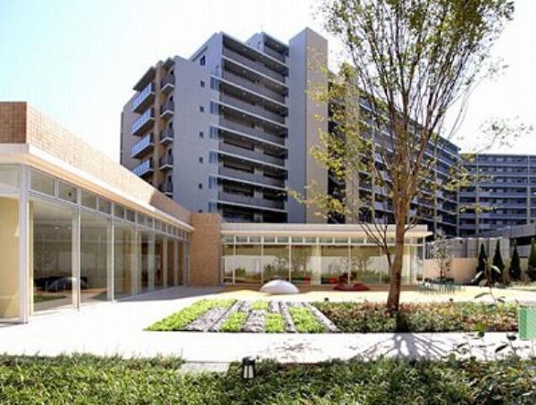 Other common areas. There is a popular children's room as well as a comprehensive lineup of shared facilities for children.