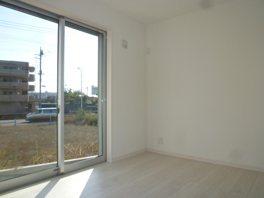 Non-living room. Indoor (11 May 2013) Shooting