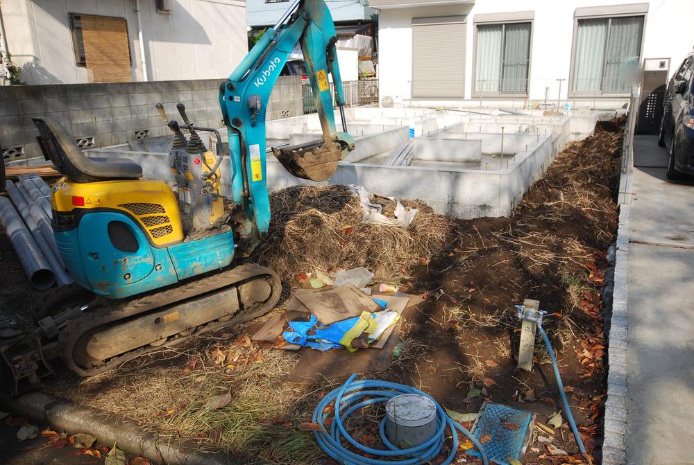 Local appearance photo. Local (11 May 2013) Shooting