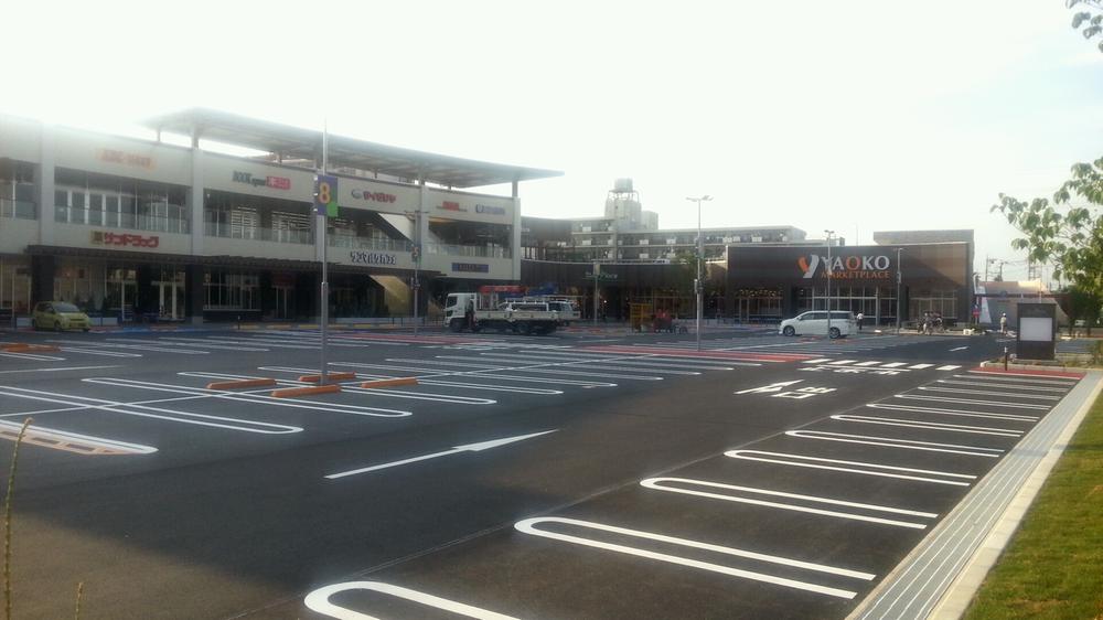 Other. Heisei Yaoko Co., Ltd., which opened in 25 years in July