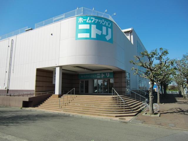 Home center. 1096m to Nitori Higashiyamato shop