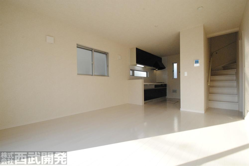 Living. LDK14 Pledge