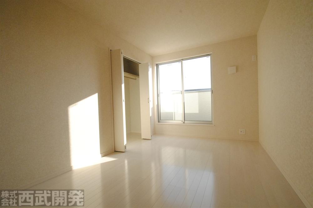 Non-living room. Western-style 6.75 Pledge With closet