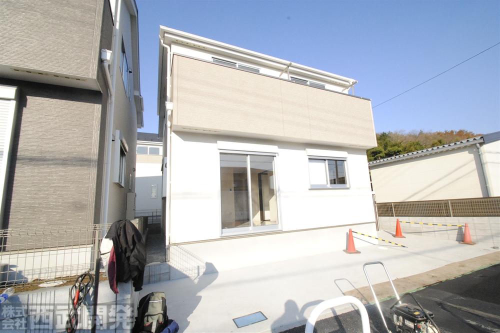 Local appearance photo. Local (12 May 2013) Shooting 6 Building