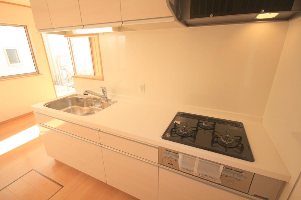 Same specifications photo (kitchen). Example of construction