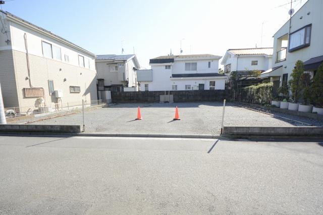 Local appearance photo. Local (10 May 2013) Shooting