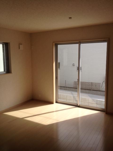 Living. Indoor (10 May 2013) Shooting