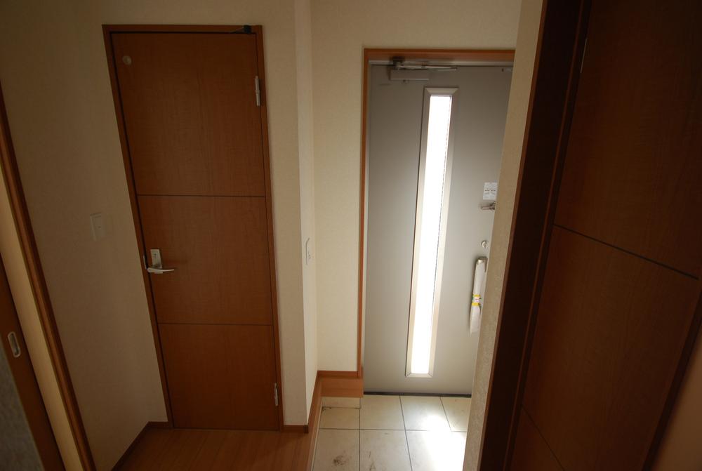 Entrance. Indoor (11 May 2013) Shooting