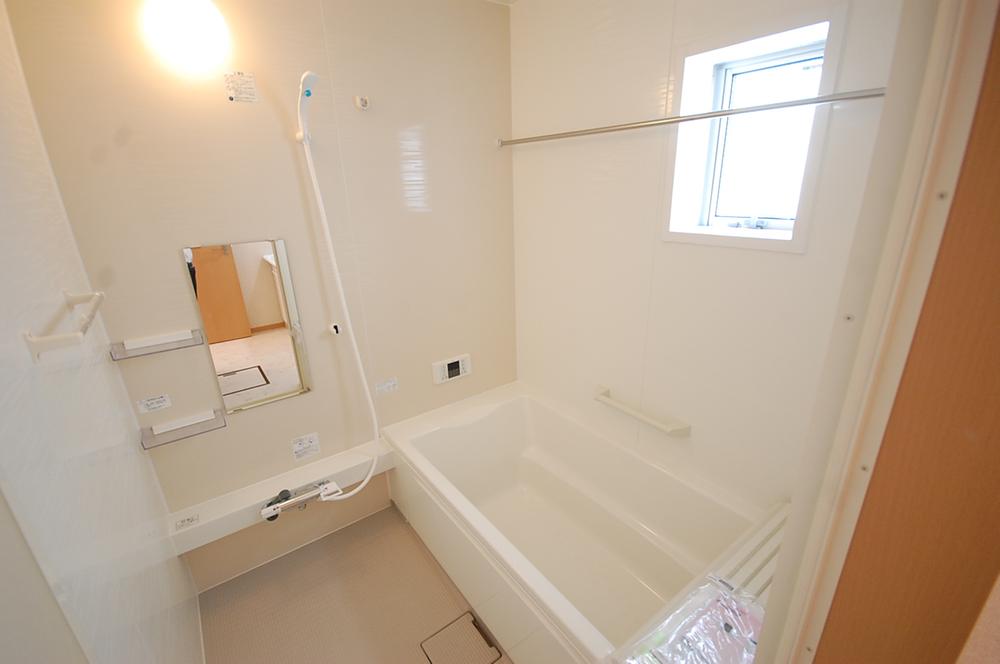 Bathroom. Indoor (10 May 2013) Shooting