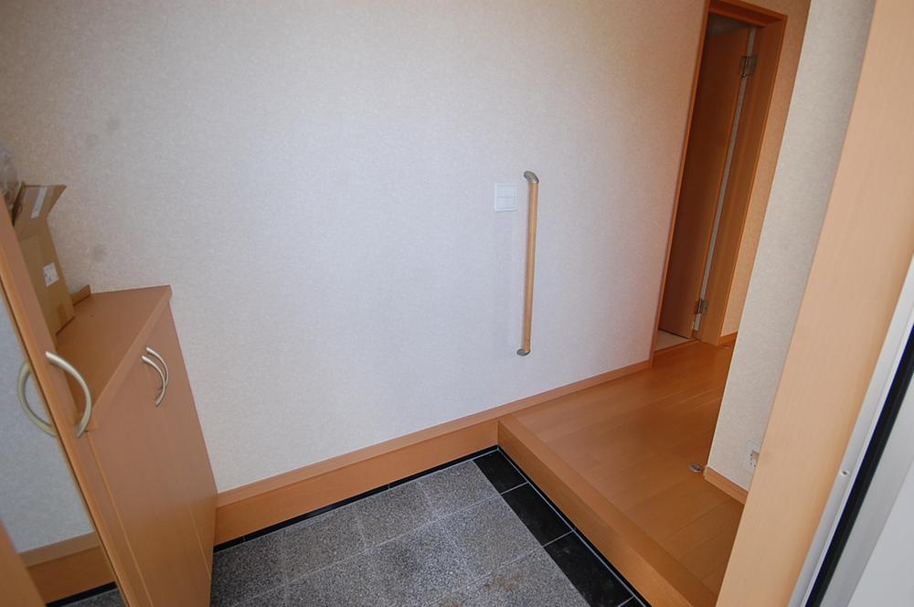 Entrance. Indoor (10 May 2013) Shooting